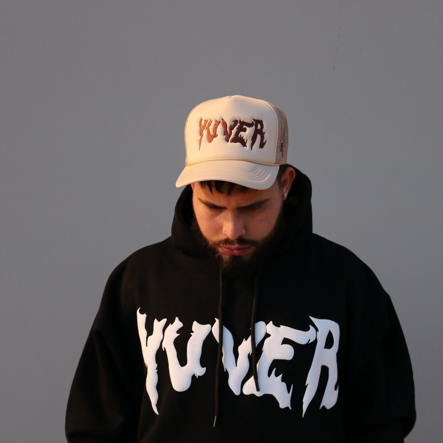 CREAM YUVER TRUCKER HAT